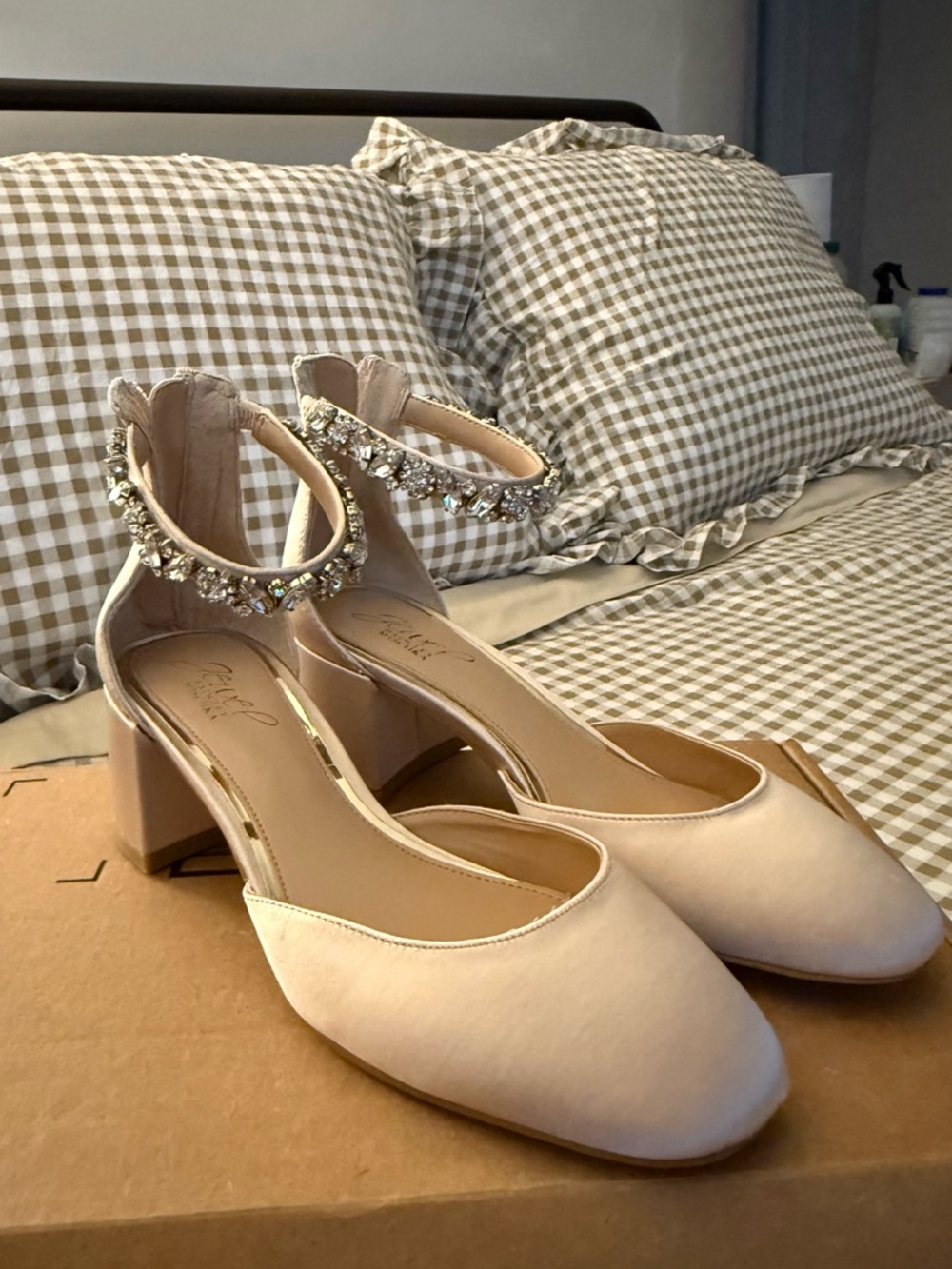 Embellished Ankle Strap Block Heel Pumps - Blush